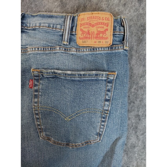 Levis 541 Jeans Mens 39x32 Blue Ahtletic Taper Medium Wash Fade Whiskered Grunge - Picture 10 of 13